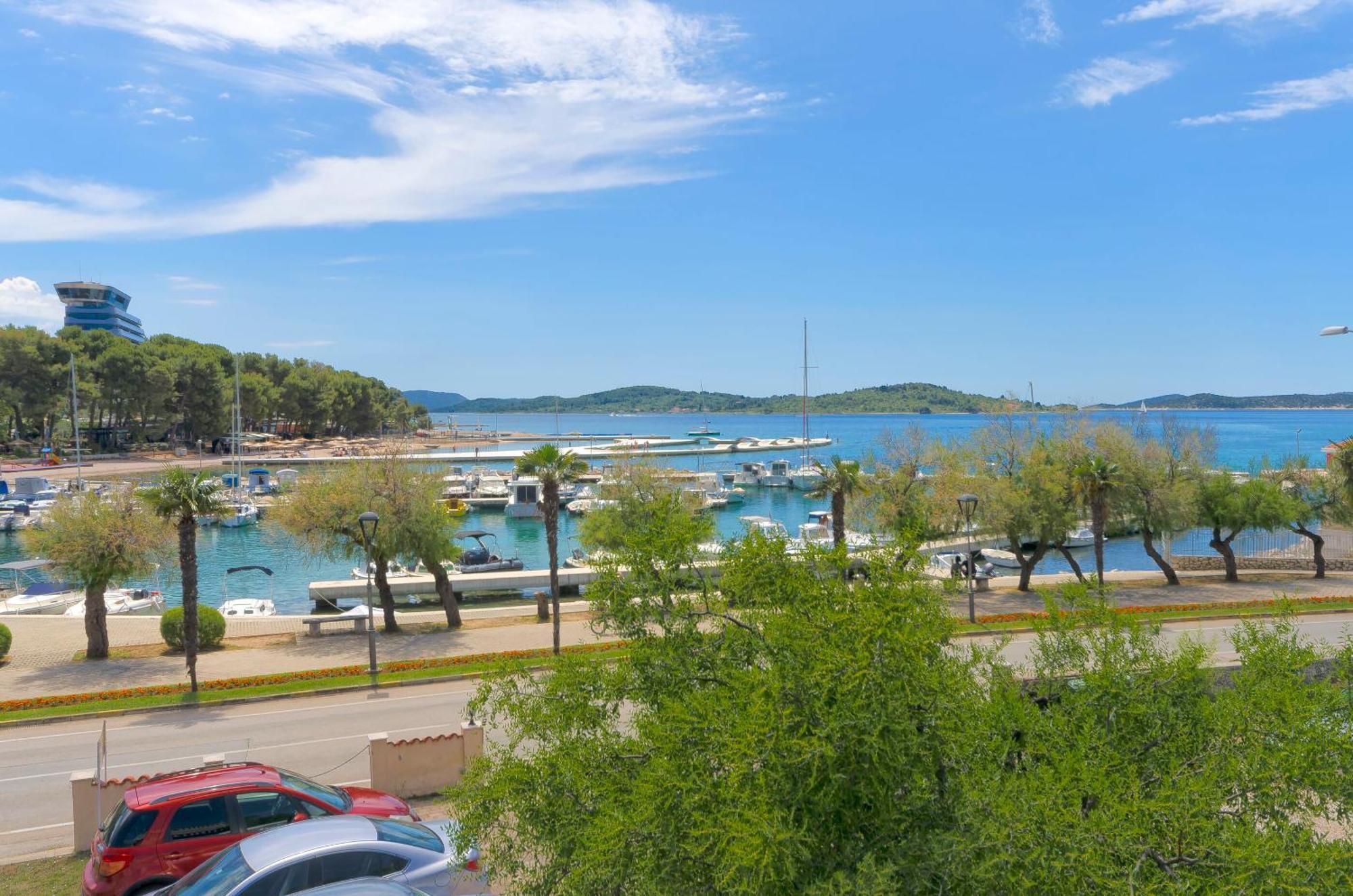 Apartment And Rooms Artina Vodice Eksteriør billede