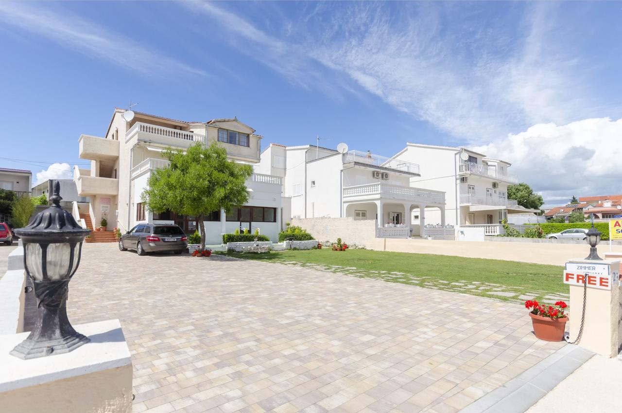 Apartment And Rooms Artina Vodice Eksteriør billede