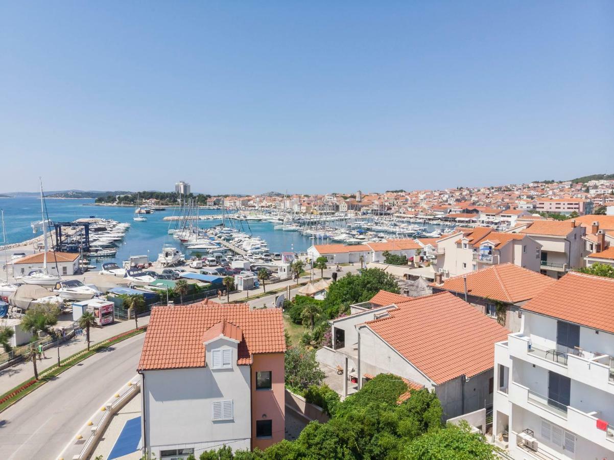 Apartment And Rooms Artina Vodice Eksteriør billede